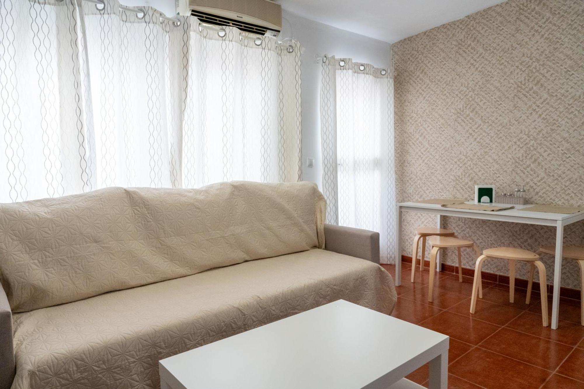 Acogedor Apartamento En Malaga Playa Exterior photo